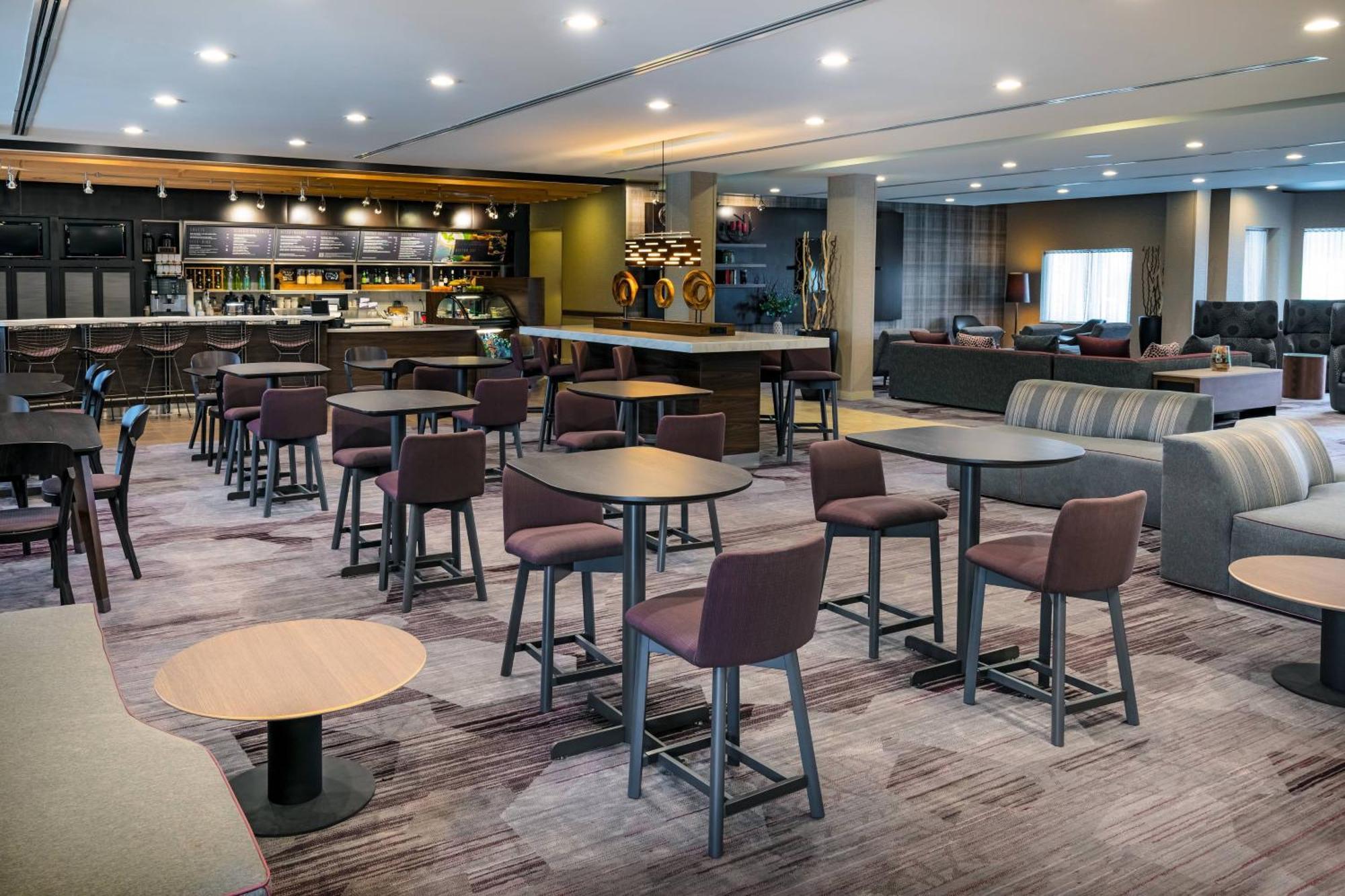 水牛城机场万豪万怡酒店 奇克托瓦加 外观 照片